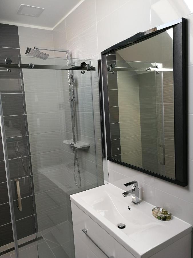 Aqua Solar Apartmanhaz Miskolc Bagian luar foto
