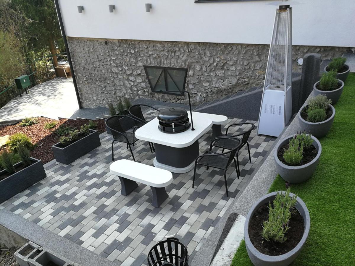 Aqua Solar Apartmanhaz Miskolc Bagian luar foto