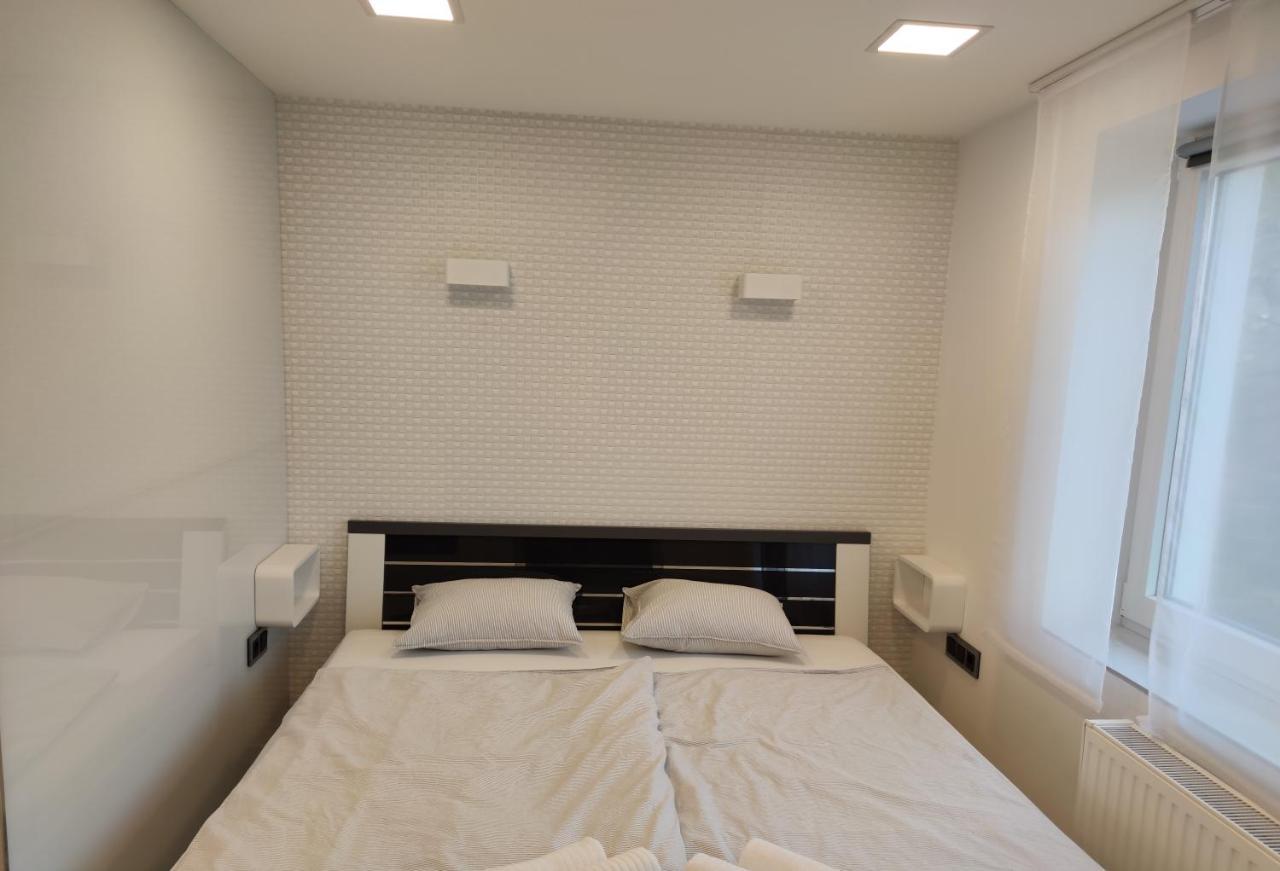 Aqua Solar Apartmanhaz Miskolc Bagian luar foto