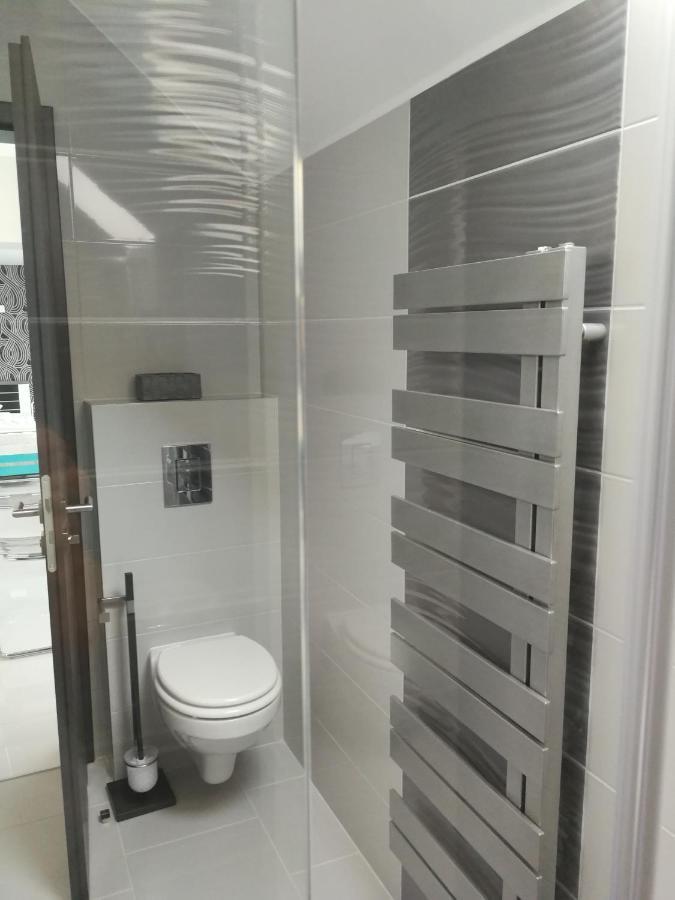 Aqua Solar Apartmanhaz Miskolc Bagian luar foto